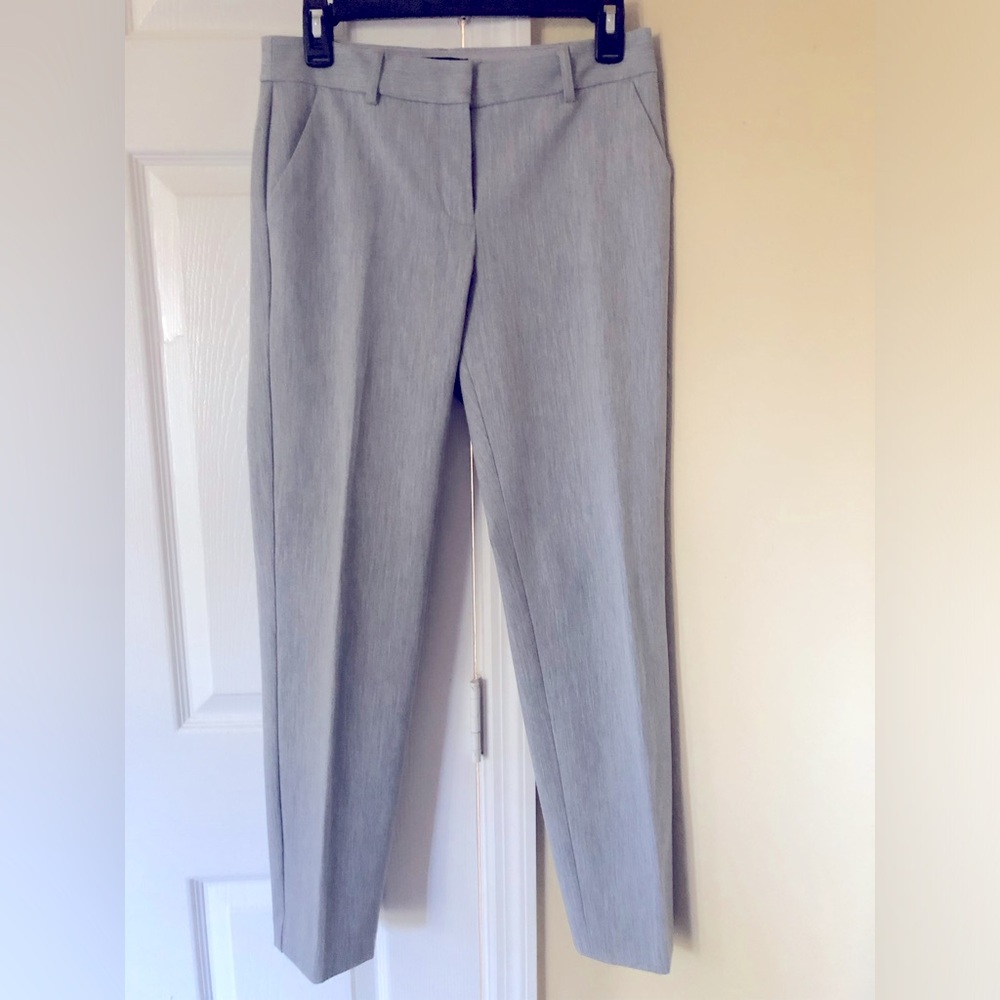Express Dress pants. Columnist. 4R. Ankle Mid Rise.Excellent condition